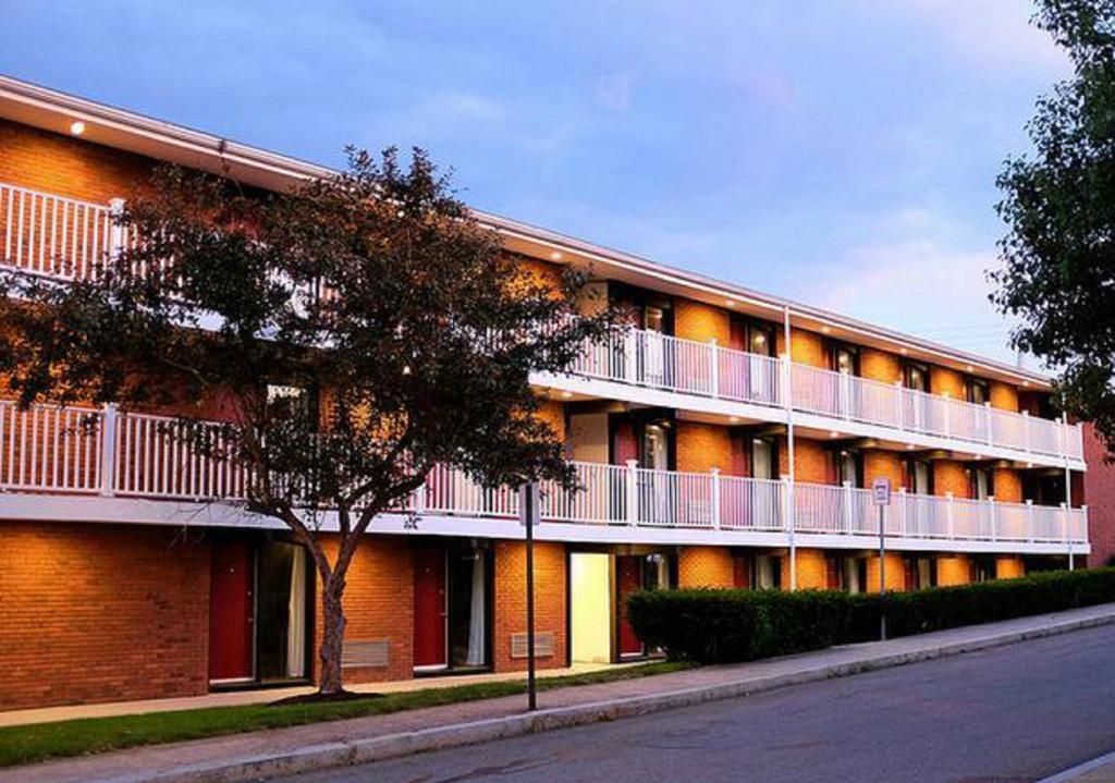 Bradford Inn And Suites Plymouth Zewnętrze zdjęcie